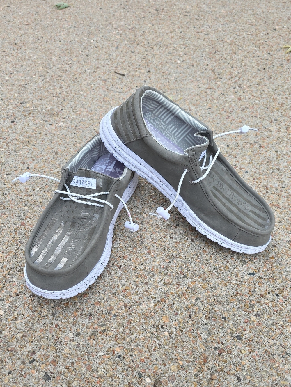 Howitzer Roam Blackout Slip On Featuring Patriotic We the People Design Size 11
